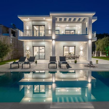 Solis Ortus Villa! Kalamákion Exterior foto